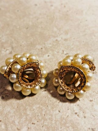 Vintage Signed Napier Pat.  Pend.  Gold Tone Faux Pearls Spiral Clip On Earrings