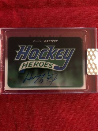 2018 - 19 Clear Cut Wayne Gretzky Auto Hockey Hereos Edmonton Oilers