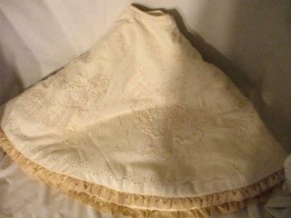 Vintage Hand Embroidered Quilted Christmas Tree Skirt Cream On Cream