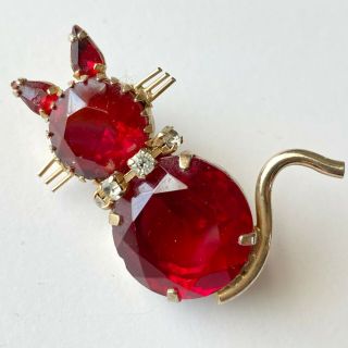 D&e Juliana Vintage Ruby Red Glass Jelly Belly Cat Kitten Figural Brooch Pin 203