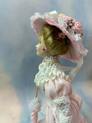 VINTAGE Miniature Dollhouse UK Artisan Sculpted Victorian Lady Stunning Costume 2