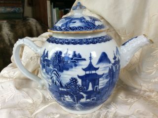 Chinese Antique Blue White Porcelain Teapot 18th C Qianlong 2