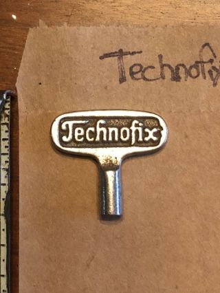 Vintage Small Technofix Key Wind Up Cars Old Oem Tin Toys Christmas Technofix