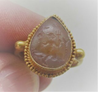 Scarce Ancient Roman High Carat Gold Seal Ring Agate Stone Neptune And Pegasus