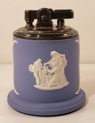 Vintage Ronson Wedgwood Table Lighter In Silver Plate Made In England