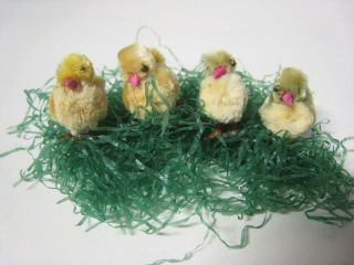 Vintage 4 Miniature Chenille Easter Chicks Wire Feet
