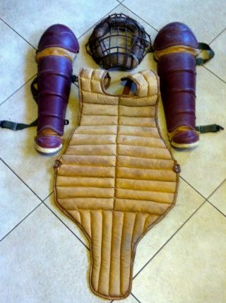Antique Adult Rawlings Baseball Catchers Chest Protector,  Shin Guards Mask,  Pads
