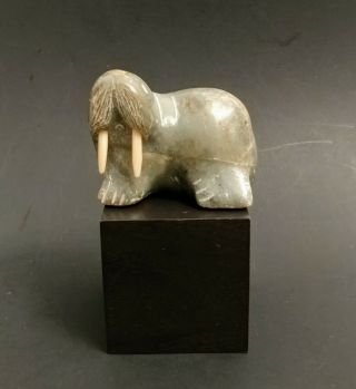 Antique Signed Inuit Canadian Eskimo Walrus Soapstone Carving W/stand