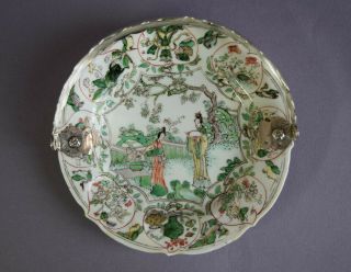 A Chinese porcelain famille verte dish Kangxi with Dutch silver handle 2