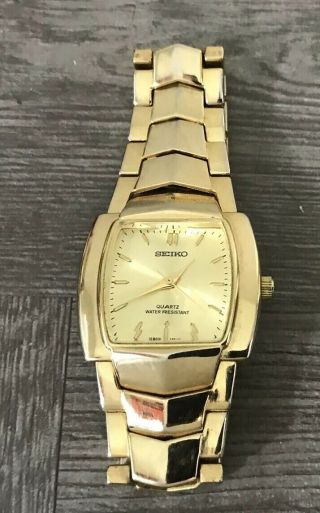Vintage Seiko Quartz Bracelet Watch V701 - 1k03 Analog Gold Tone