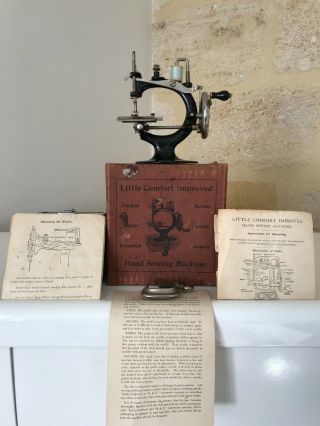 Splendid Antique Toy Sewing Machine Little Confort Improved U.  S.  A 1900s