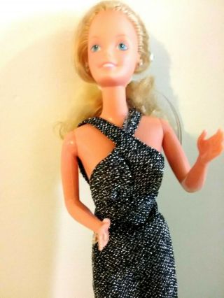Vintage 1966 Barbie Doll Blonde Hair Twist And Turn Waist Black/silver Dress