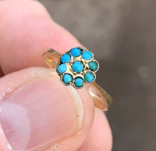A Ladies Quality Early Antique 9ct Gold Turquoise Set Ring,  C1900s.