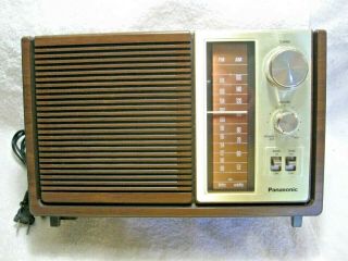 Vintage Collectible Panasonic Am/fm Radio Model Re - 6280 - Ac 120v - Vintage Camping