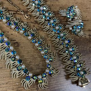 Vintage Coro Pegasus Green Blue Ab Rhinestone Pearl Necklace Bracelet Earrings