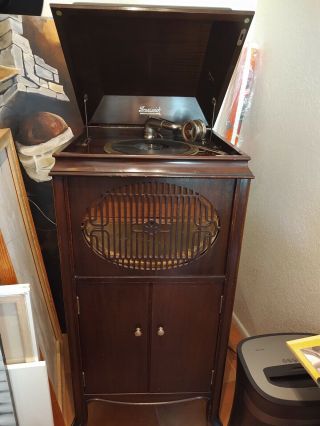 Antique Brunswick Phonograph Record Player Ca 1920 Mod.  212