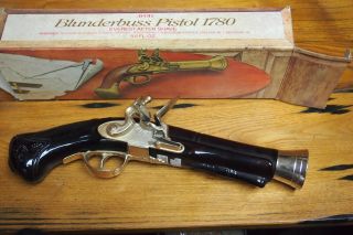 Vintage Avon Decanter Bottle With Box – 70’s Blunderbuss Pistol 1780