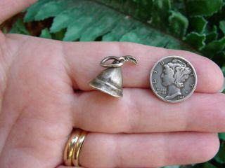 Vintage 835 silver - ROBIN HOOD HAT with FEATHER charm - Tyrolean alpine hat ? 2
