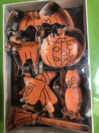 Vintage Halloween Cookie Cutter Set Boxed R&m Int’l Six Cutters So Awesome