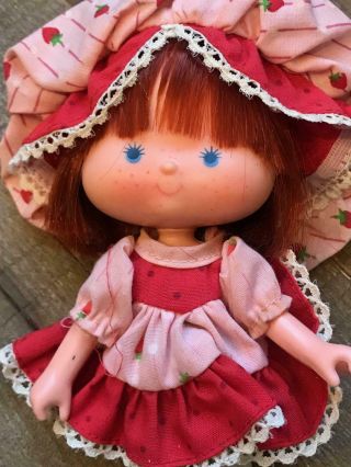 Vintage Strawberry Shortcake Doll Rare Red Trim Dress Tights NO shoes Shape 2