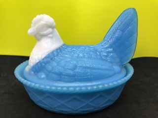 Westmoreland Vintage Hen On A Nest White Milk Glass With Blue Body