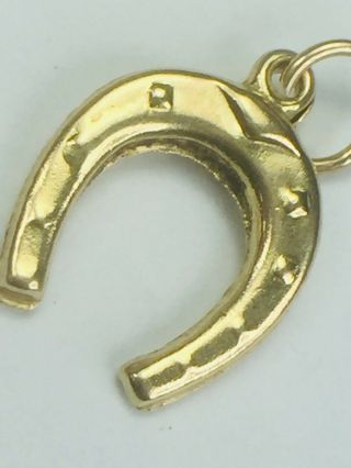Vintage 9k Yellow Gold Good Luck Symbols Horseshoe Charm.  1.  0gm.