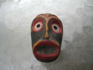 Vintage Hand Carved And Painted Wooden African Tribal Mask 2x1 1/4 " Pin Brooch.