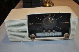 Vintage Ge General Electric Model 912d Am Tube Radio Alarm Clock &