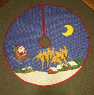 Vtg Quilted Blue Christmas Tree Skirt Table Cover 34” Santa Reindeer Sleigh Fly