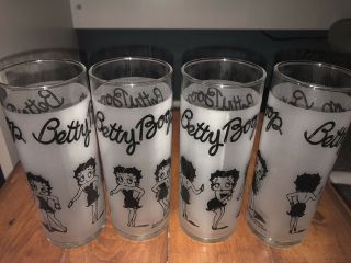 4 Betty Boop Vintage Drinking Glasses Slim W/ Black Print 1988 King Features