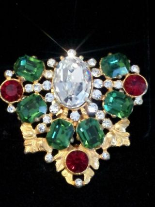 Vtg Outstanding,  Regal Fur Clip W Insane Sparkle,  Green,  Red,  Crys,  Rhinestone