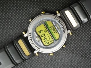 Vintage Casio G - Shock Titanium Watch Digital 1556 Mrg - 1 Gold Trim Diver Scuba