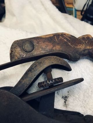 Vtg antique wood plane 7.  25” Smooth bottom wood Saw hand tool 2