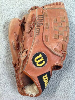 Vintage Wilson A2656 Tom Glavine Left Hand Thrower 11.  5 " - 12 " Baseball Glove