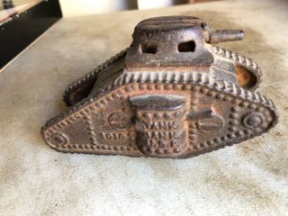 Vintage Cast Iron 1918 Usa Tank Bank