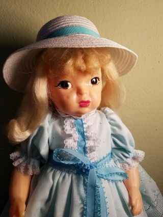 VINTAGE 1950s TERRI LEE DOLL PAINTED PLASTIC WITH KAISER STAND 2