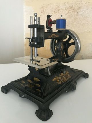 Magnificent Antique Toy Sewing Machine Muller Model No12 1900s Top