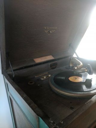 Antique Vintage Victor Talking Machine Music Phonograph.  Record Player.