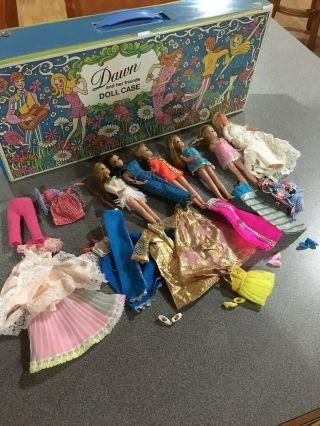 VINTAGE TOPPER DAWN DOLL CASE AND 6 DOLLS AND OUTFITS 1970 ' S TOYS 2