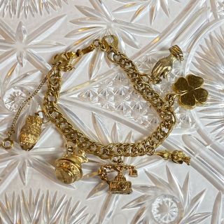 Vtg Designer Signed Monet Charm Bracelet Gold Chain 6 Charms