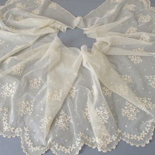 Vintage Creamy French Embroidered Lace Flounce 11 " W X 66 " Bows Flowers Swags