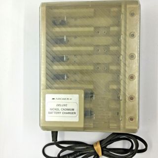 Archer Deluxe Nickel Cadmium Battery Charger 23 - 134 Radio Shack Vtg 1989