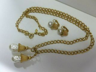 Vintage Sarah Coventry Gold Tone Lariat Necklace Faux Baroque Pearl & Earrings