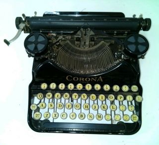 Vintage Smith Corona Portable Yellow Key Typewriter 4,  Case Paperwork Ribbon