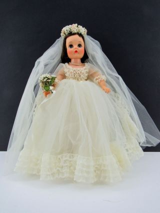 Minty 16 - 1/2 " Vintage Madame Alexander Elise Bride Doll