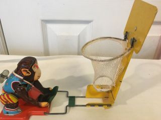 Vintage TPS Tin Litho Wind Up Toy Monkey Playing Basketball,  Japan 1960 ' s 3