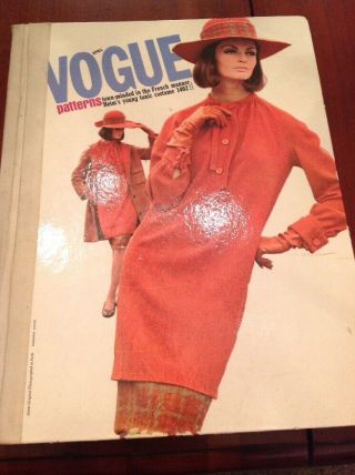 Vintage Vogue April 1965 Coune