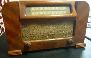Philco Model 42 - 321 Vintage 1942 Tube Radio,  Needs Restoration