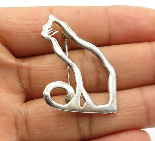 925 Sterling Silver - Vintage Smooth Open Sitting Cat Motif Brooch Pin - Bp4182