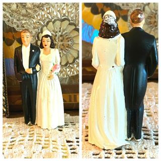 VTG 40 ' s WEDDING CAKE TOPPER PLASTER CHALKWARE BRIDE & GROOM BRUNETTE 1947 2x4 
